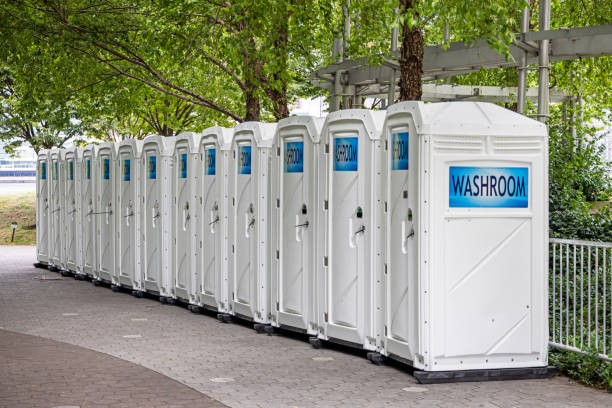 Best Standard Portable Toilet Rental  in Allyn, WA